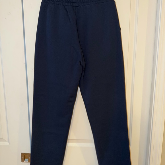 Burberry Crest Sweatpant - Picture 2 of 4